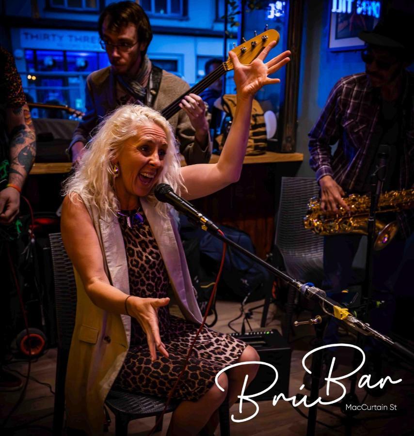 Bru Bar & Hostel Cork Ngoại thất bức ảnh