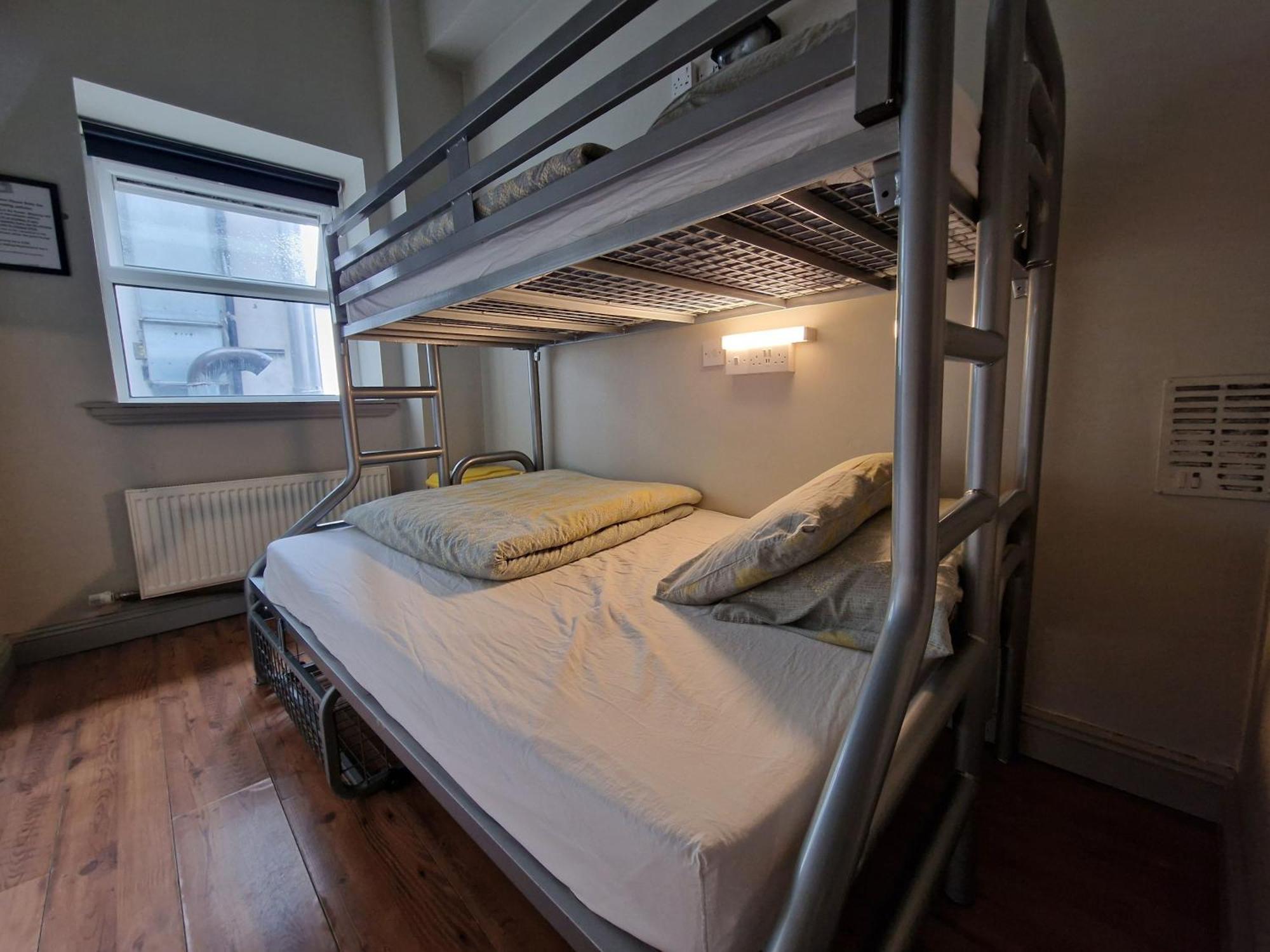 Bru Bar & Hostel Cork Ngoại thất bức ảnh